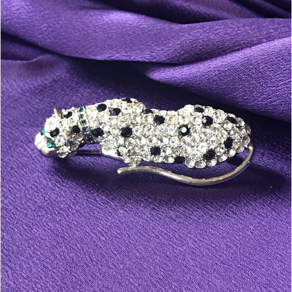 Vintage Kenneth Jay Lane leopard brooch. - Picture 5 of 8